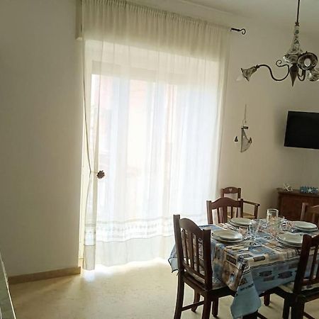Fountains' Square Apartment Formia Luaran gambar