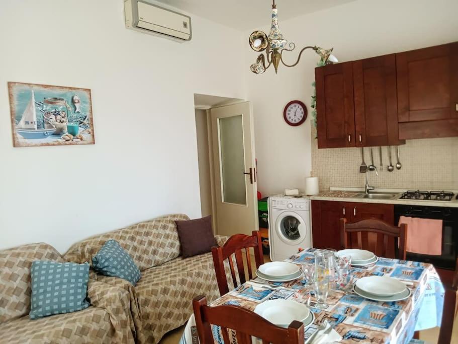 Fountains' Square Apartment Formia Luaran gambar