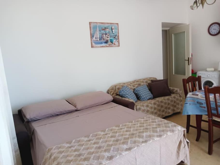 Fountains' Square Apartment Formia Luaran gambar